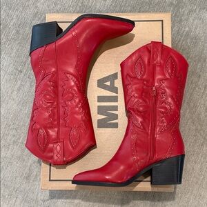 BRAND NEW - MIA Red Heeled Western Boots